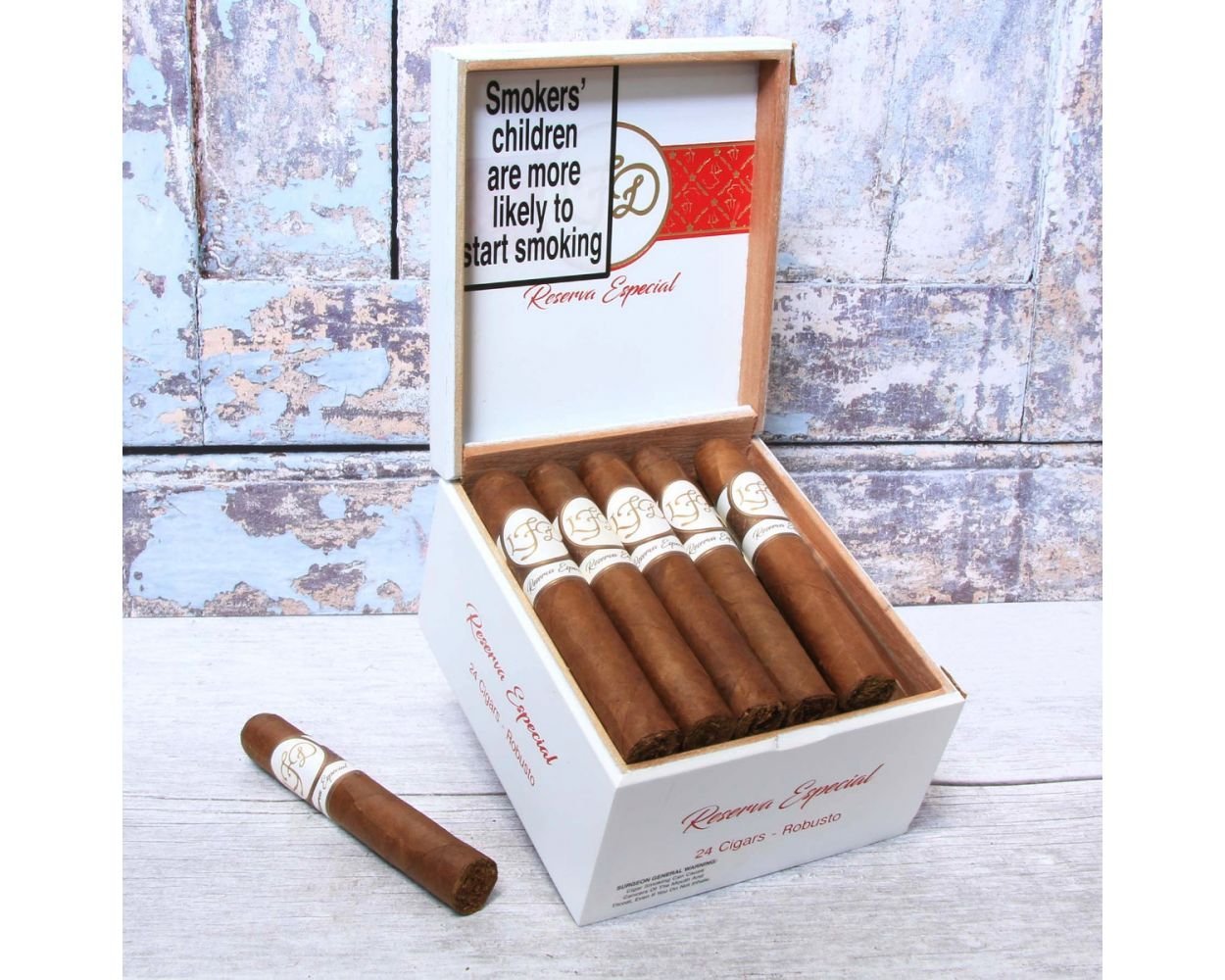la-flor-dominicana-reserva-especial-robusto-1-1.jpg La Flor Dominicana Reserva Especial | Robusto Cigar – Box of 24 Cigars